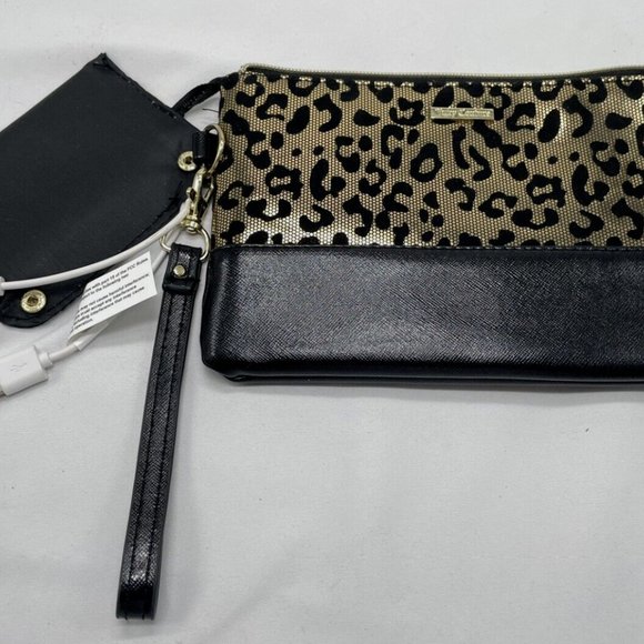 Juicy Couture Gold Leopard Wristlet Mobile Power Bank 🐱 - Picture 7 of 15
